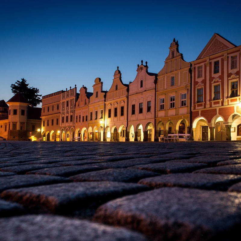 namesti_telc.jpg