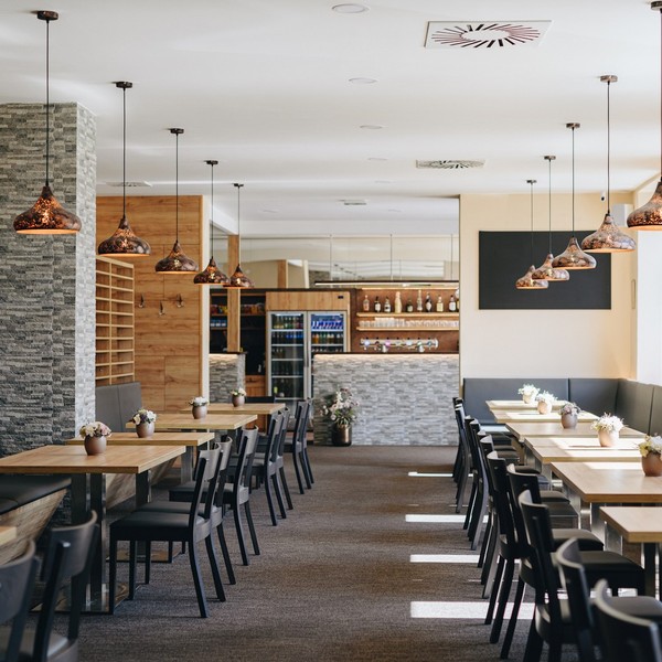 Hotel_Sněžné_4388_restaurace_ubytování.JPG